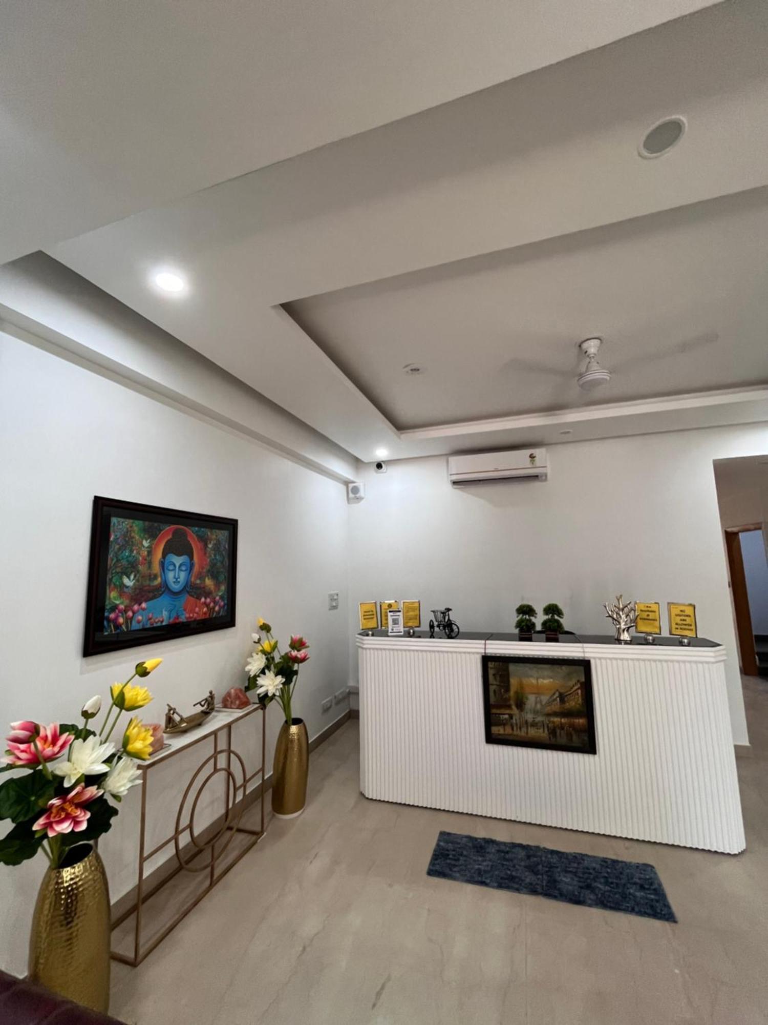 Aamantran Residency Hotel, Sohna Road, Sector 49, Gurugram Γκουργκάον Εξωτερικό φωτογραφία