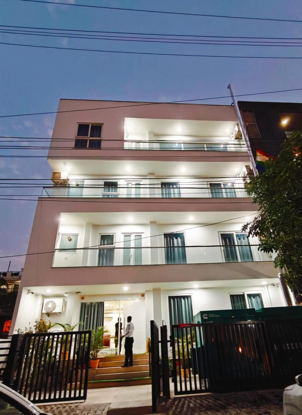 Aamantran Residency Hotel, Sohna Road, Sector 49, Gurugram Γκουργκάον Εξωτερικό φωτογραφία