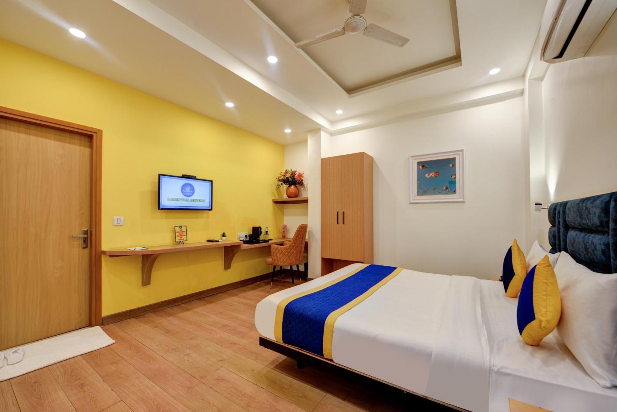 Aamantran Residency Hotel, Sohna Road, Sector 49, Gurugram Γκουργκάον Εξωτερικό φωτογραφία