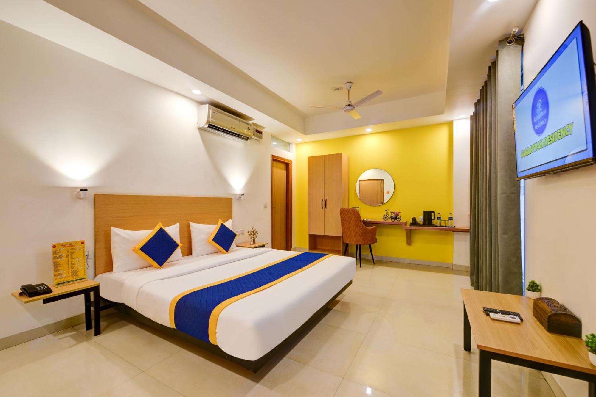 Aamantran Residency Hotel, Sohna Road, Sector 49, Gurugram Γκουργκάον Εξωτερικό φωτογραφία