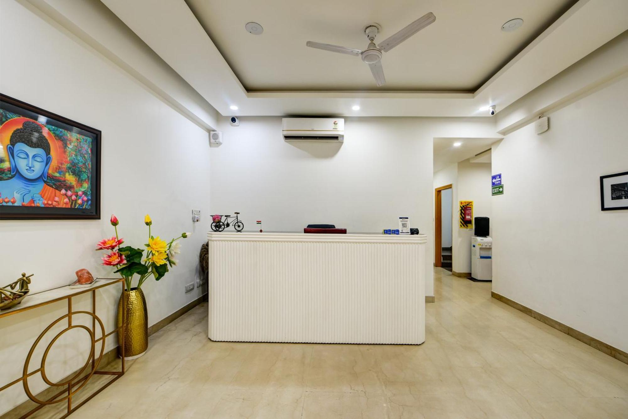 Aamantran Residency Hotel, Sohna Road, Sector 49, Gurugram Γκουργκάον Εξωτερικό φωτογραφία