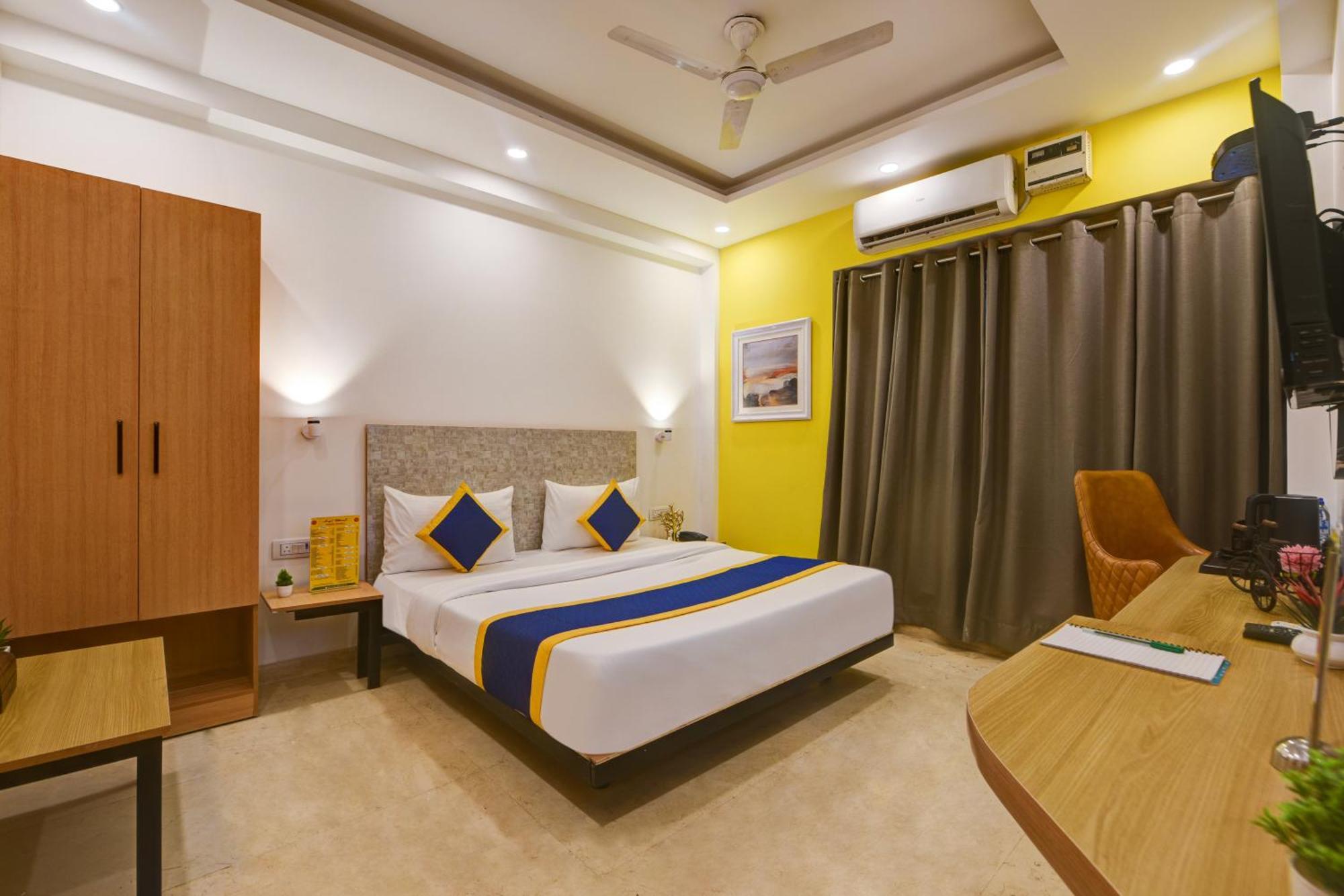 Aamantran Residency Hotel, Sohna Road, Sector 49, Gurugram Γκουργκάον Εξωτερικό φωτογραφία